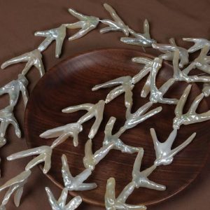 16 inches 25-35mm Center Drilled White Chicken Claw Prong Biwa Pearls Loose Strand
