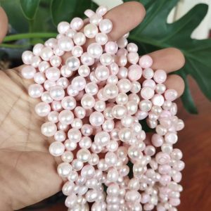 17 inches 7-9mm Baby Pink Triple Rows Natural Button Pearl Necklace