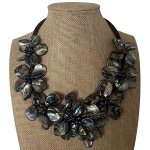 18 inches Natural Leather Cord Seven Black Shell Flower Necklace