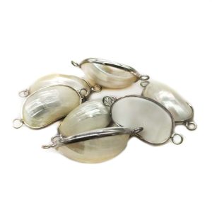 Wholesale 5x30mm Single Row Natural White Sea Water Mabe Pearl Connector