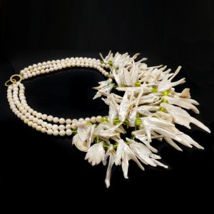 17-19 inches Triple Row 6-7mm White Round and Biwa Pearl Necklace