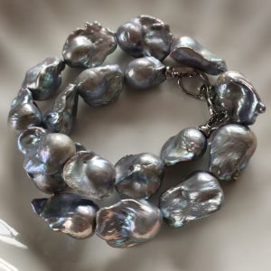 16 inches 15-25mm Silver Gray Natural Fireball Flame Large Baroque Pearls Loose Strand
