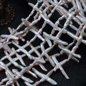 16 inches 20-40mm Natural White Center Drilled Cross Pearls Loose Strand