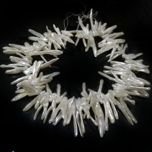 16 Inches 30-40mm Natural White V Shaped Biwa Pearls Loos Strand