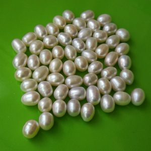 Wholesale 8-9mm AA+ White Raindrop Shaped Loose Freshwater Pearl