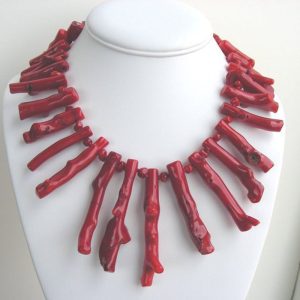 17 inches 8-60mm Red Branch Shaped Natural Coral Necklace