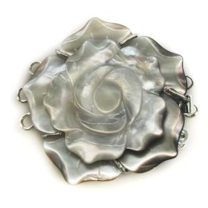 Wholesale 40mm Triple Rows Natural Gray Flower Shell Carved Jewelry Clasp