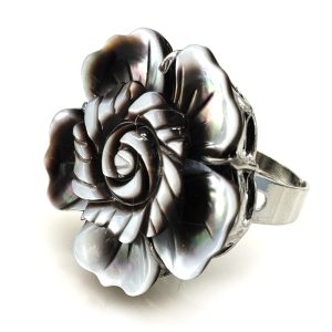 Wholesale 35mm Natural Gray Hand Carved Adjustable Flower Shell Ring